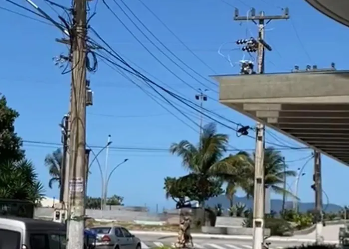 A 50M Da Praia Do Forte Em Cabo Frio